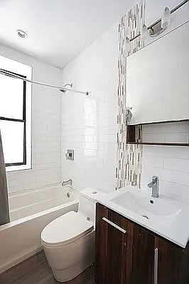 Rented by Bruma Realty LLC | media 15