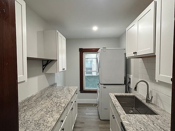 5th image of 6 Holmes St #1