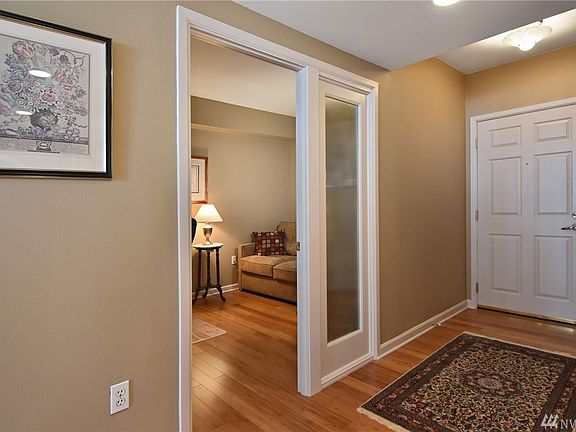 5th image of 177 107th Ave NE APT 720