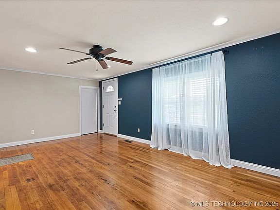 2nd image of 1322 Boundary Ave