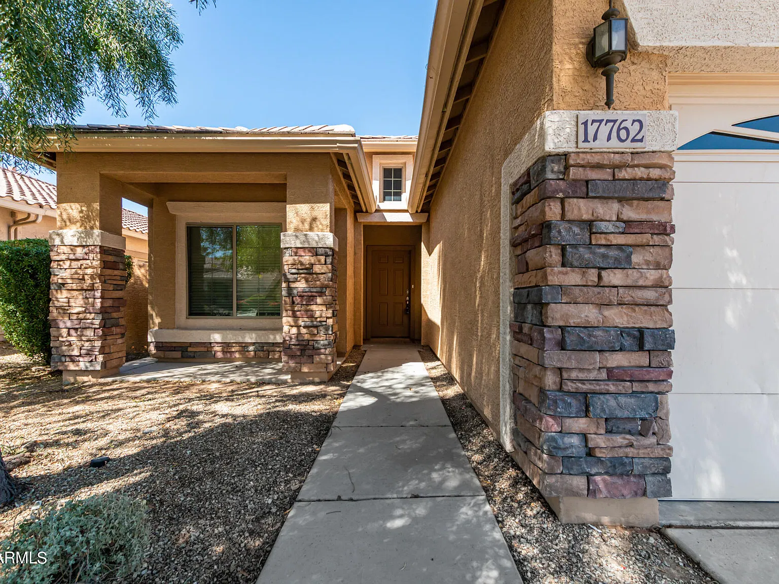 3 bed, 2.0 bath, 1407 sqft, $1,875 — Photo 4