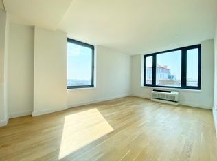 409 Eastern Pkwy APT 702, Brooklyn, NY 11216