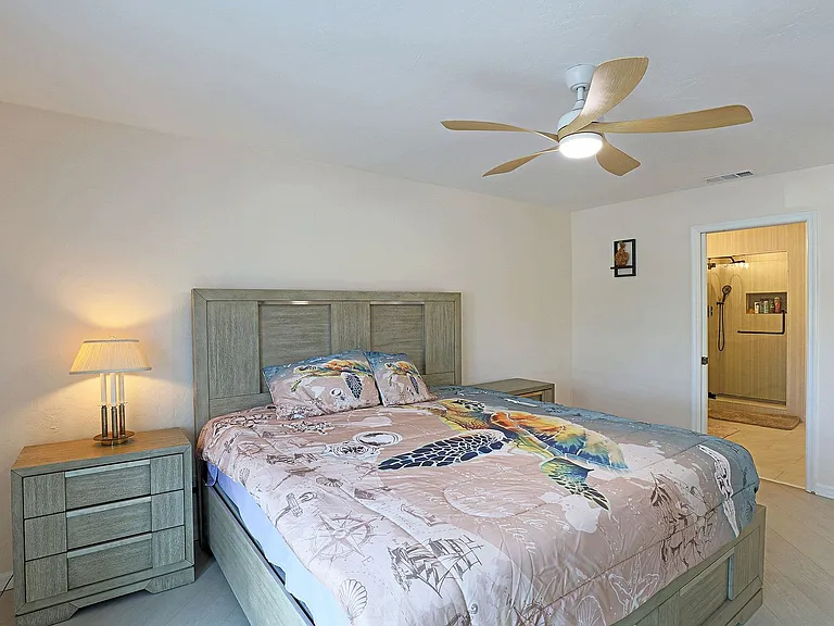 11921 Seabreeze Cove Ln — Photo 28