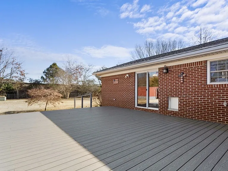 1404 Shelton Rd — Photo 40