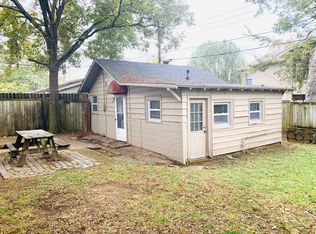 104 Ridgeway Dr, Little Rock, AR 72205