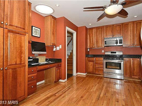 5th image of 601 Manor Dr NE