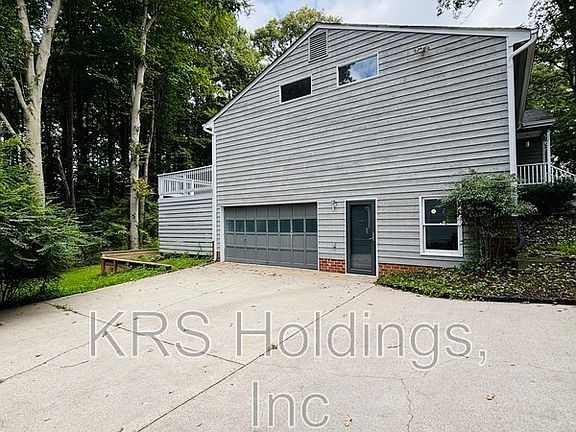 3rd image of 8416 Summit Acres Dr