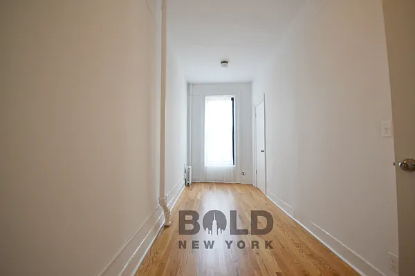 Rented by Bold New York | media 10