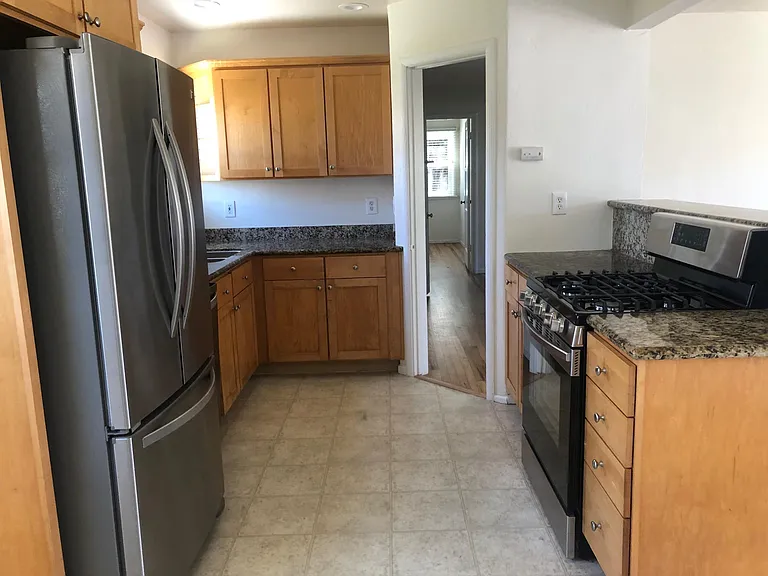 3651 Bayonne Dr — Photo 6