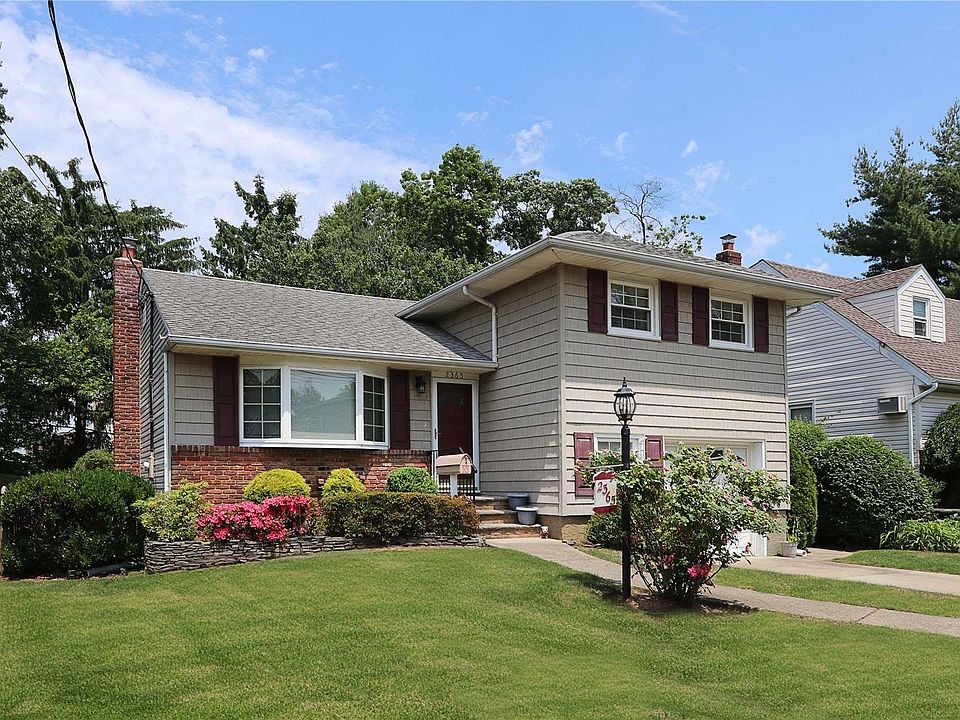 1st image of 2365 Hamilton Avenue