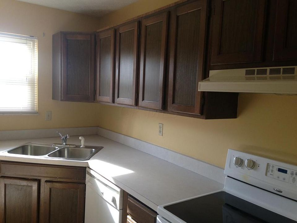 2nd image of 8226 Laramie Pl