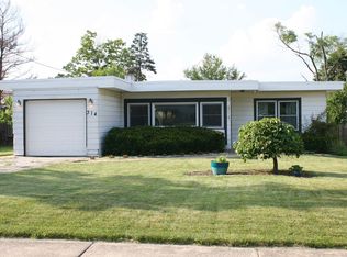 314 W Harding Rd, Lombard, IL 60148