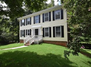 511 Foxhound Rd, Simpsonville, SC 29680