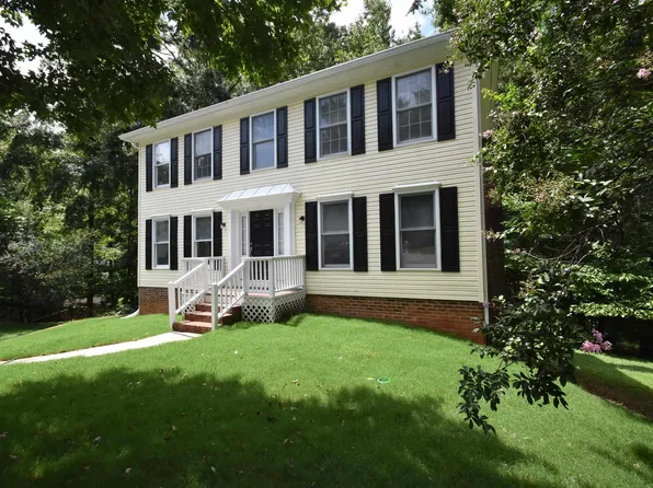 511 Foxhound Rd, Simpsonville, SC 29680