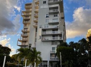 150 SE 25th Rd APT 3M, Miami, FL 33129