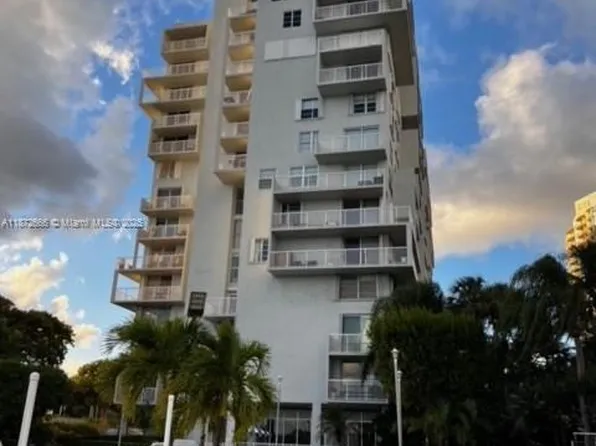 150 SE 25th Rd APT 3M, Miami, FL 33129