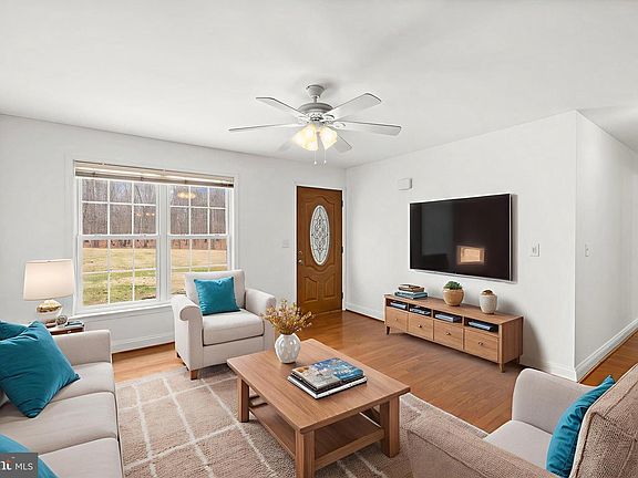 4th image of 25281 Boling Ln