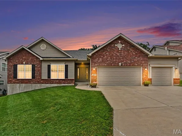1628 Beckham Ridge Ct, Saint Louis, MO 63146
