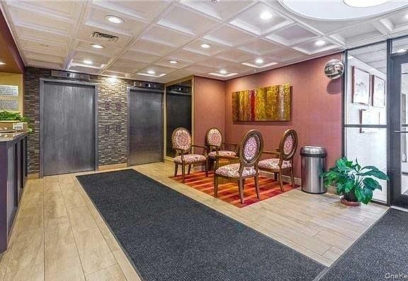 5th image of 185 W Park Ave APT 205