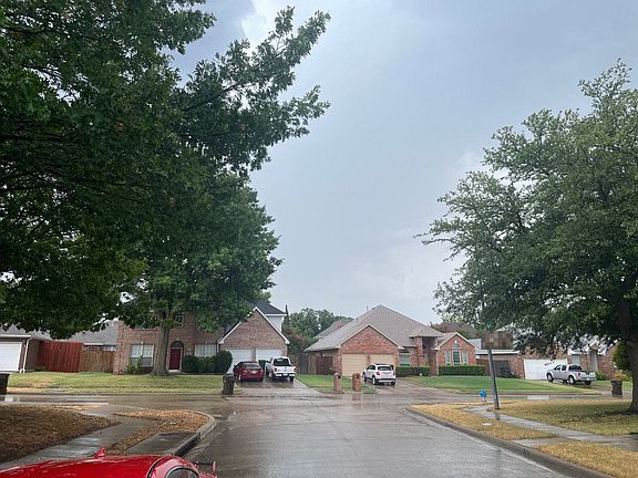 5th image of 7800 Crestview Dr
