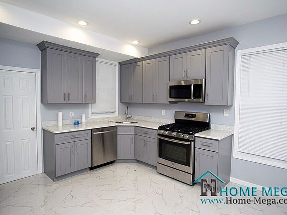 5th image of 641 E 221st St