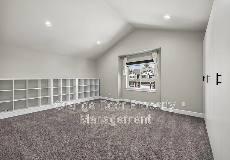 18311 SE 248th St — Photo 24