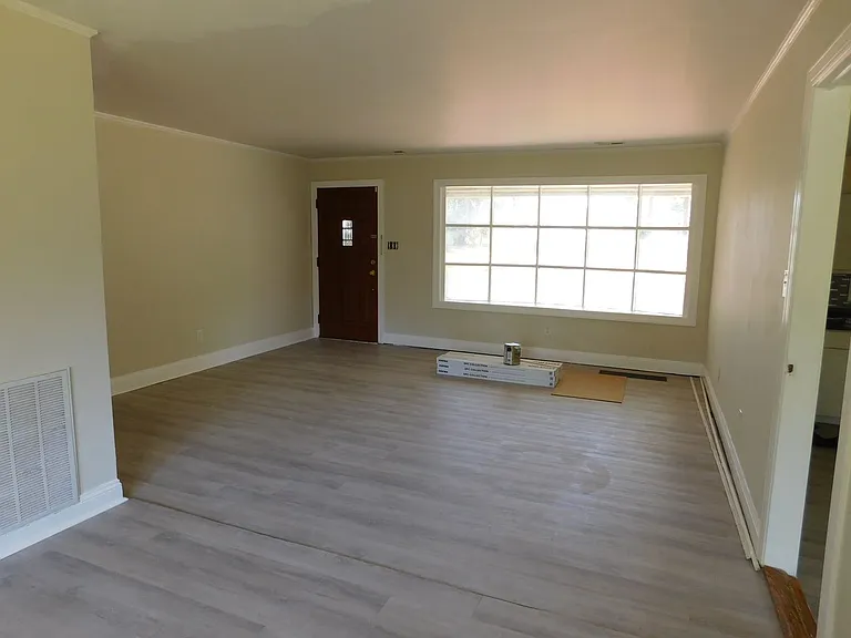 4925 Morton Rd — Photo 14
