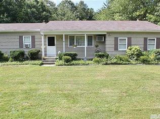 432 Miller Place Rd, Miller Place, NY 11764