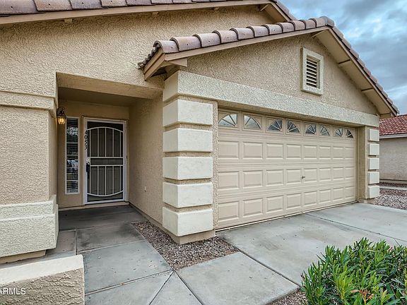 3rd image of 4053 S Kirby Ct