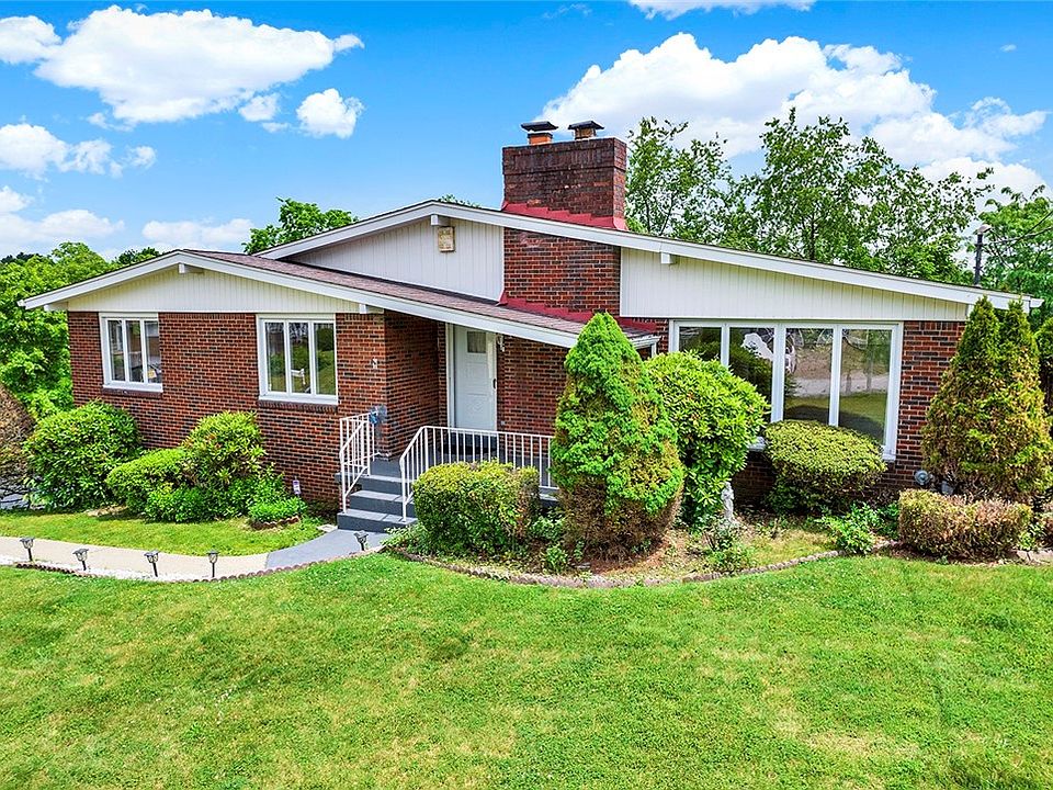 1st image of 305 Beckman Dr