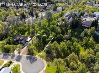 5721 Beaumont Dr, Redding, CA 96003