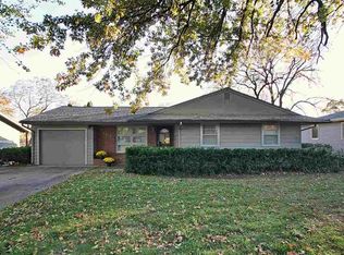 1105 Tower Ct, Iowa City, IA 52246