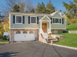 21 Florence Ln, Newton, NJ 07860