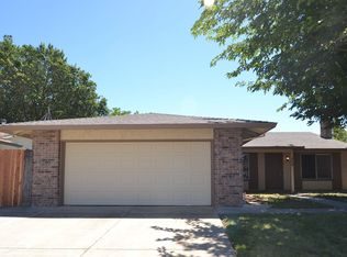 359 Valleywood Dr, Woodland, CA 95695