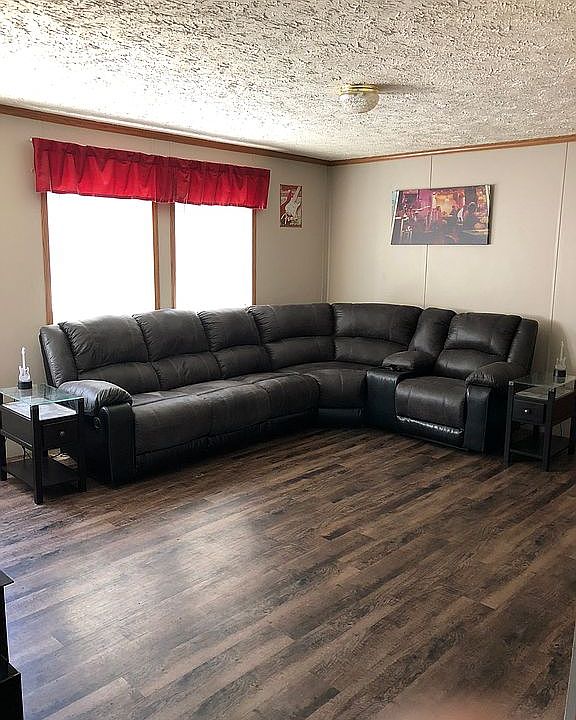1st image of 121 Mobile Manor Dr