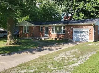 8000 Bluebonnet Rd, Louisville, KY 40258