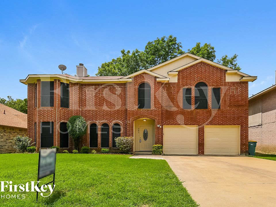 1st image of 905 Shady Brook Ln