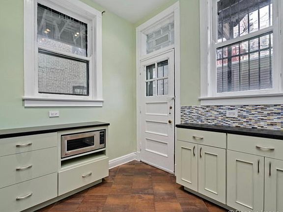 5th image of 2351 N Cleveland Ave #1N
