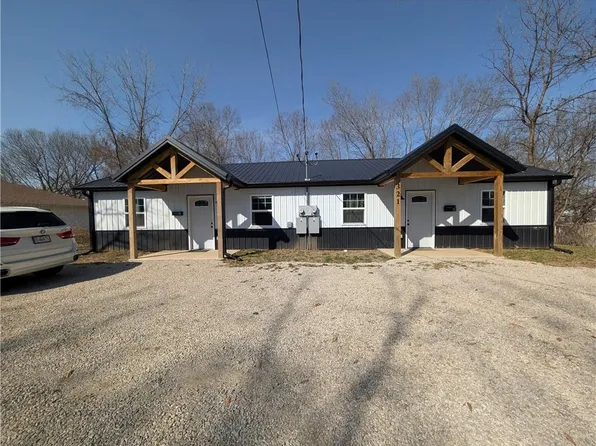321 Dan St, Warrensburg, MO 64093
