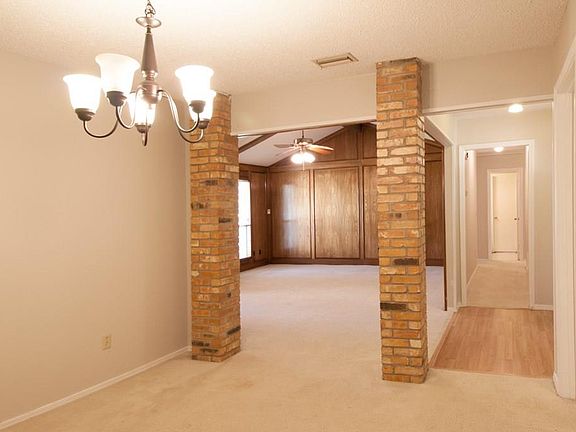 5th image of 3209 Steven Dr