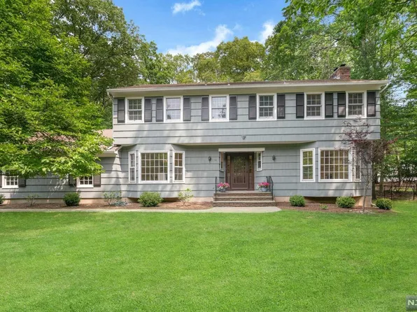 14 Northern Trl, Ramsey, NJ 07446