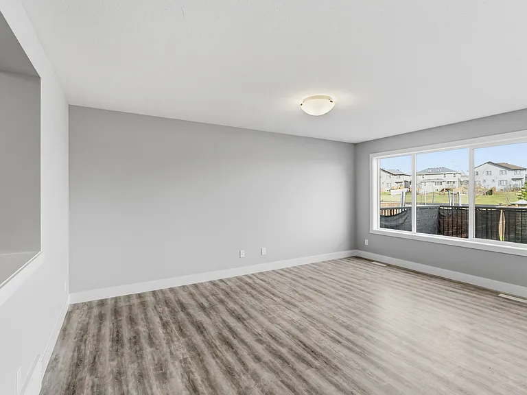 7 McLean Bnd — Photo 8