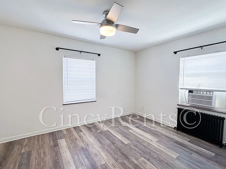 2782 Observatory Ave #7 — Photo 13