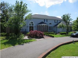 127 Asbury Ave, Freehold, NJ 07728