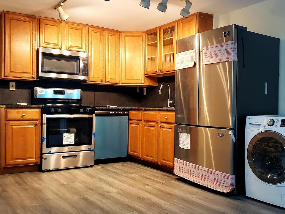 1st image of 1409 Shore Pkwy Floor 1