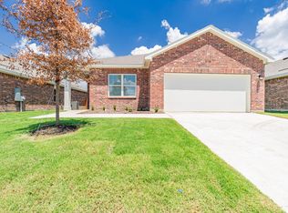 772 Wellington Dr, Lavon, TX 75166