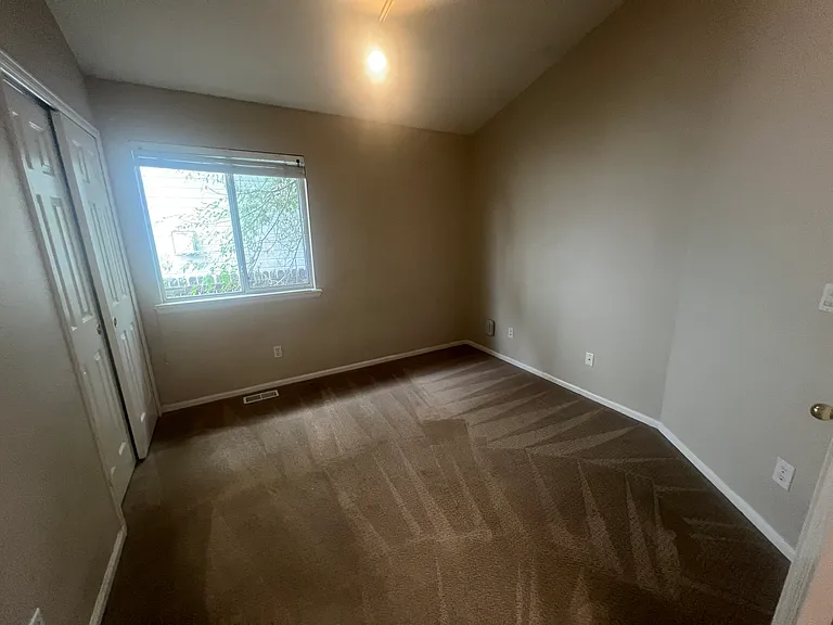 1814 S Ironton St — Photo 6