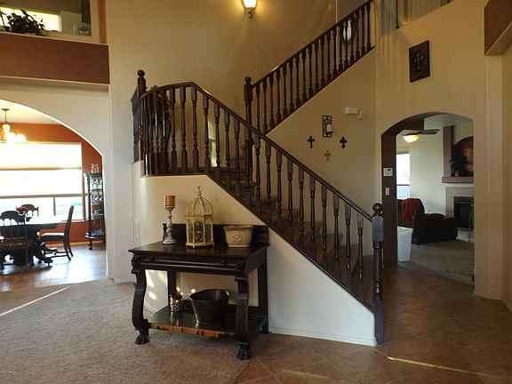 3rd image of 306 E Camino Del Abeto