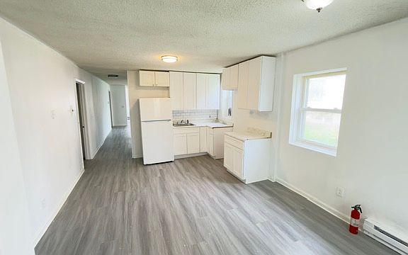 4th image of 3134 6th Ave Floor 1