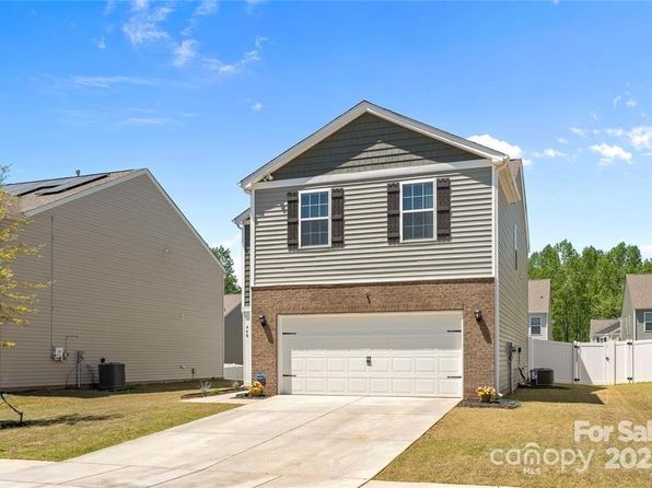 446 Misty Law Ln, Clover, SC 29710